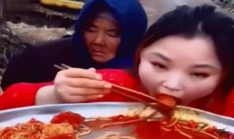 定州万达小姐姐吃瓜视频