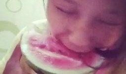 吃瓜把自己吃进去了视频,揭秘“吃瓜群众”如何被视频内容吞噬