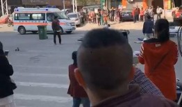 文安十字街吃瓜事件视频,一场引发热议的网络视频风波