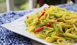 姜柄瓜炒着吃有营养吗视频,营养美味两不误